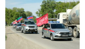 В Дагестане росгвардейцы провели автопробег ко Дню Победы и юбилею ведомства