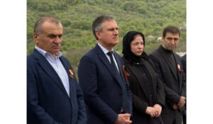 В Сулейман-Стальском районе прошли мероприятия по увековечению памяти героев СВО