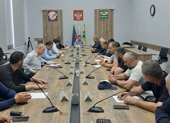 Саид Темирханов провел экстренное заседание Комиссии по чрезвычайным ситуациям