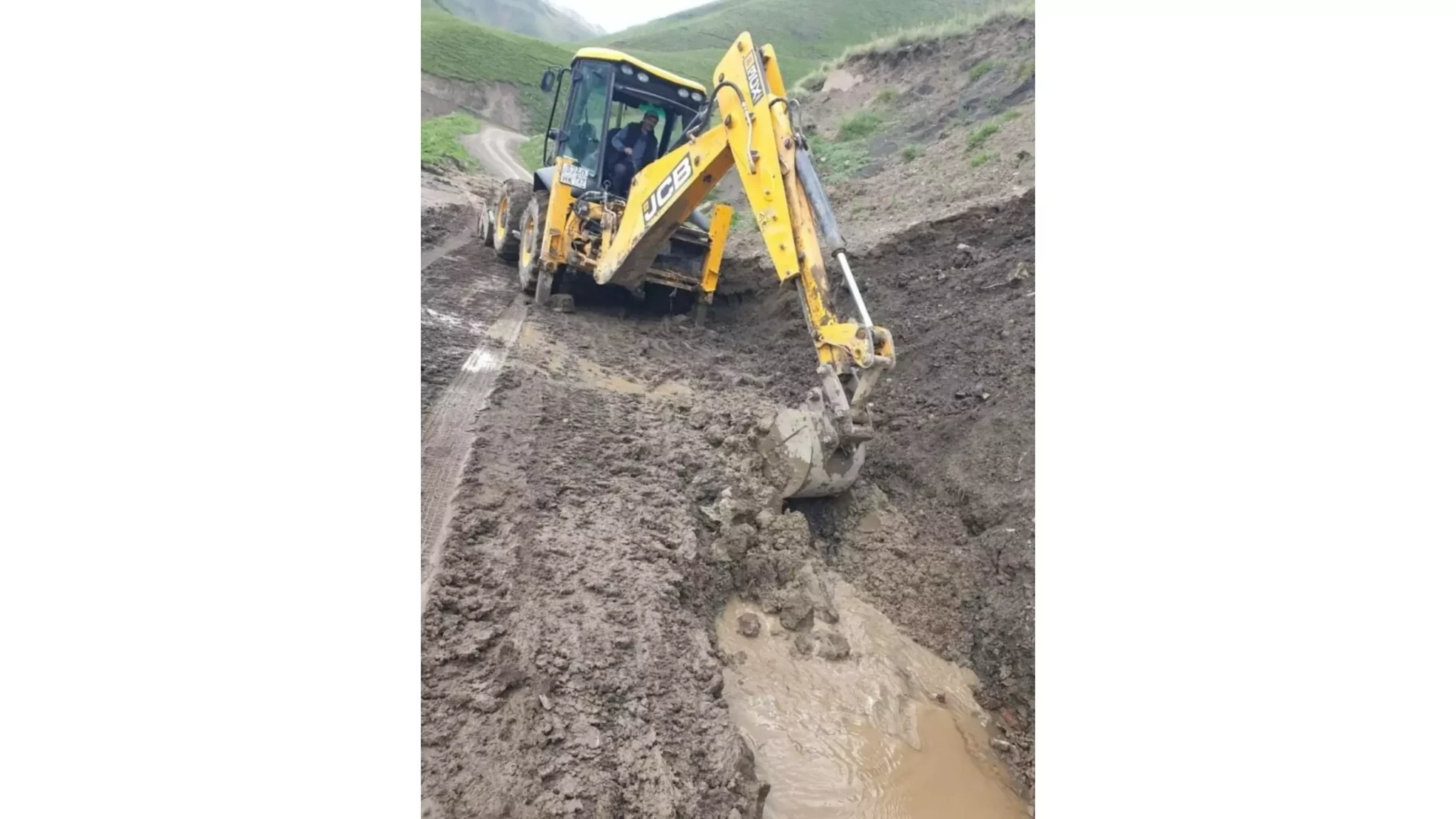 Дорогу «Тпиг — Амух» в РД закрыли из-за схода селевых масс
