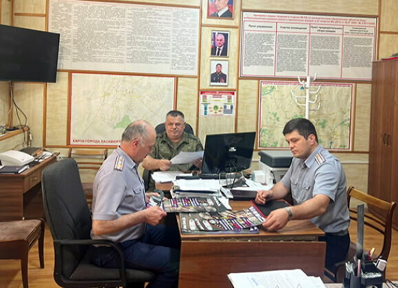 Состоялась рабочая встреча руководства СИЗО-3 с военным комиссаром по вопросам комплектования кадрами