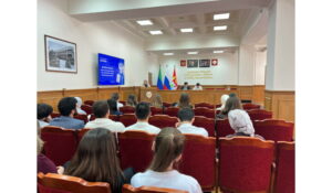 В Дагестане состоялись встречи, посвящённые выборам, киберугрозам и геополитическим процессам
