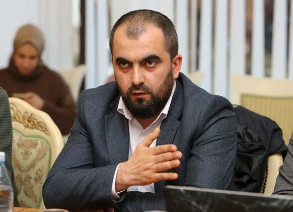 Глава Дагестанского отделения СЖР прокомментировал статью Бурлият Токболатовой об отрасли СМИ Дагестана
